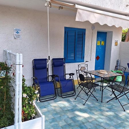 Suite House L'Isola Che Non C'è Fontane Bianche Extérieur photo