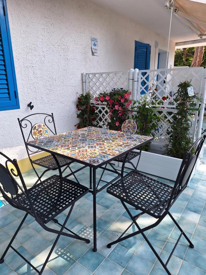 Suite House L'Isola Che Non C'è Fontane Bianche Extérieur photo