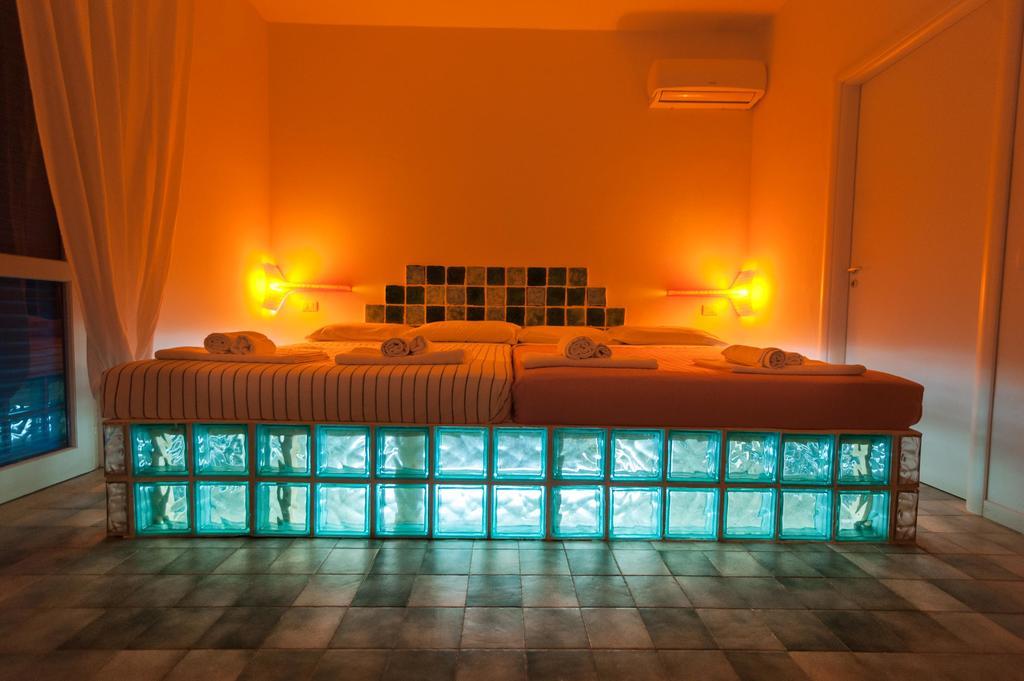 Suite House L'Isola Che Non C'è Fontane Bianche Extérieur photo