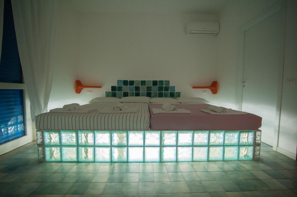 Suite House L'Isola Che Non C'è Fontane Bianche Extérieur photo