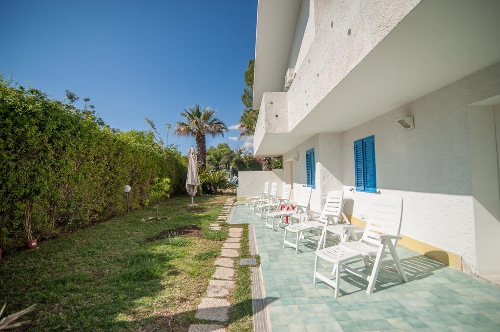 Suite House L'Isola Che Non C'è Fontane Bianche Extérieur photo