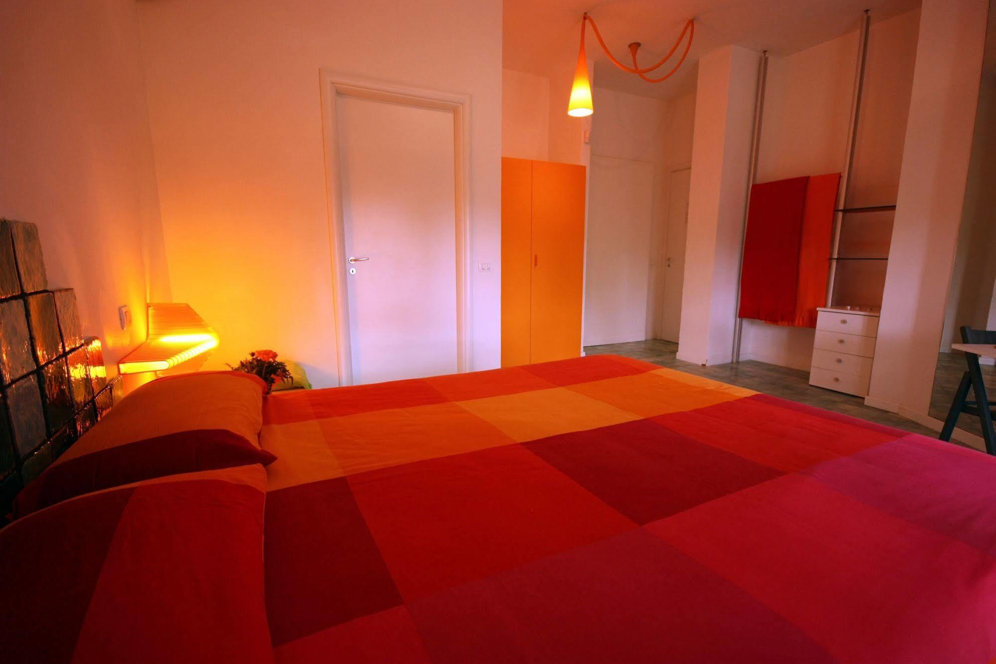 Suite House L'Isola Che Non C'è Fontane Bianche Extérieur photo